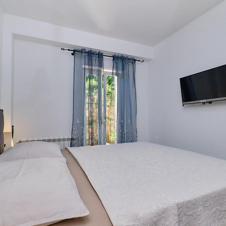 Leonida Mali Lošinj Exterior foto