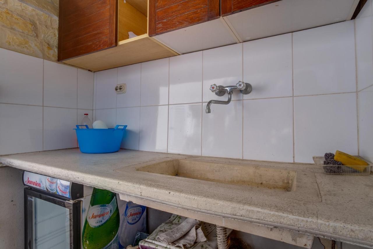 Leonida Mali Lošinj Exterior foto
