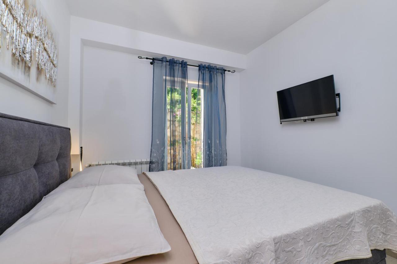 Leonida Mali Lošinj Exterior foto