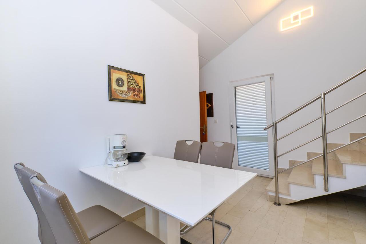 Leonida Mali Lošinj Exterior foto