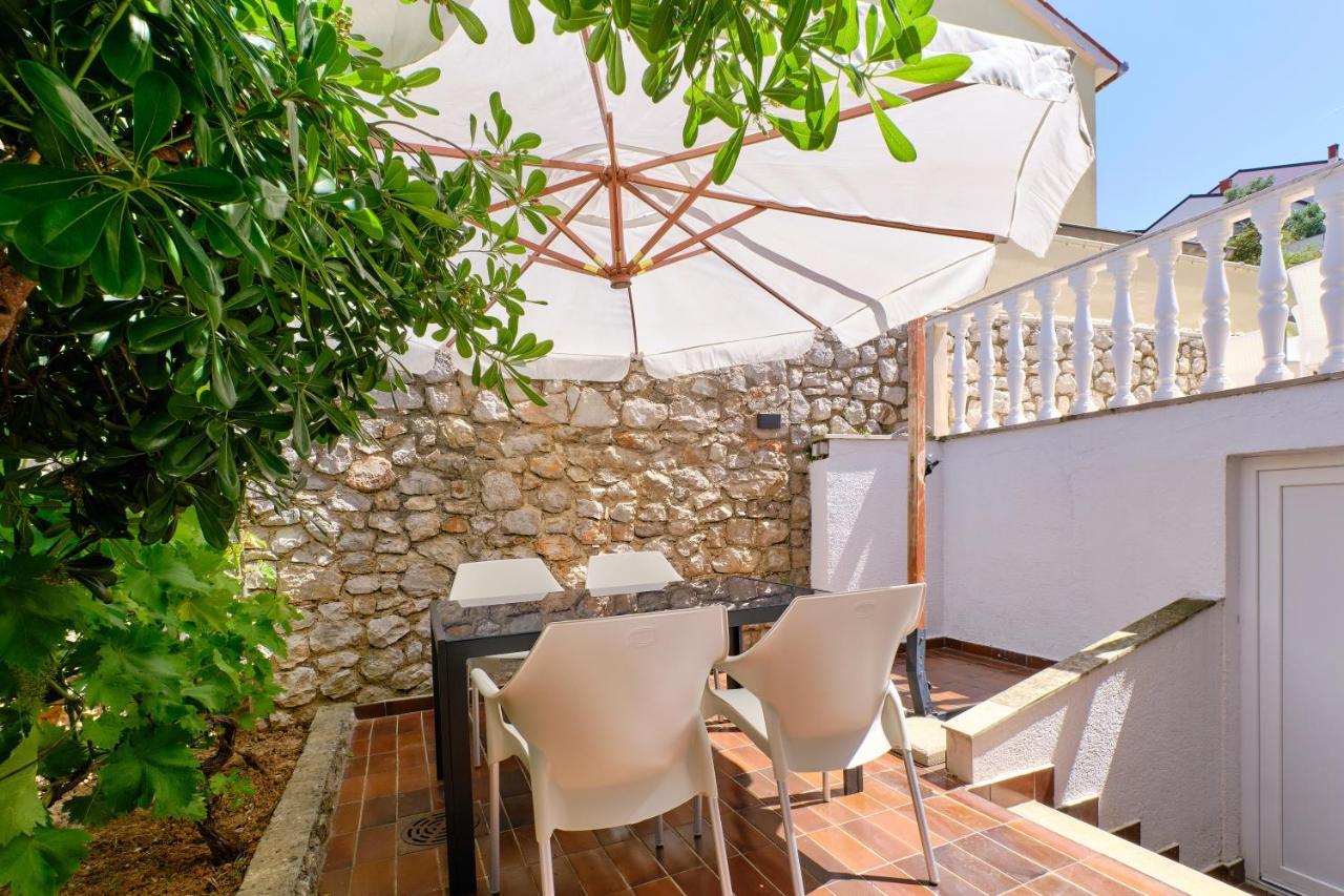 Leonida Mali Lošinj Exterior foto