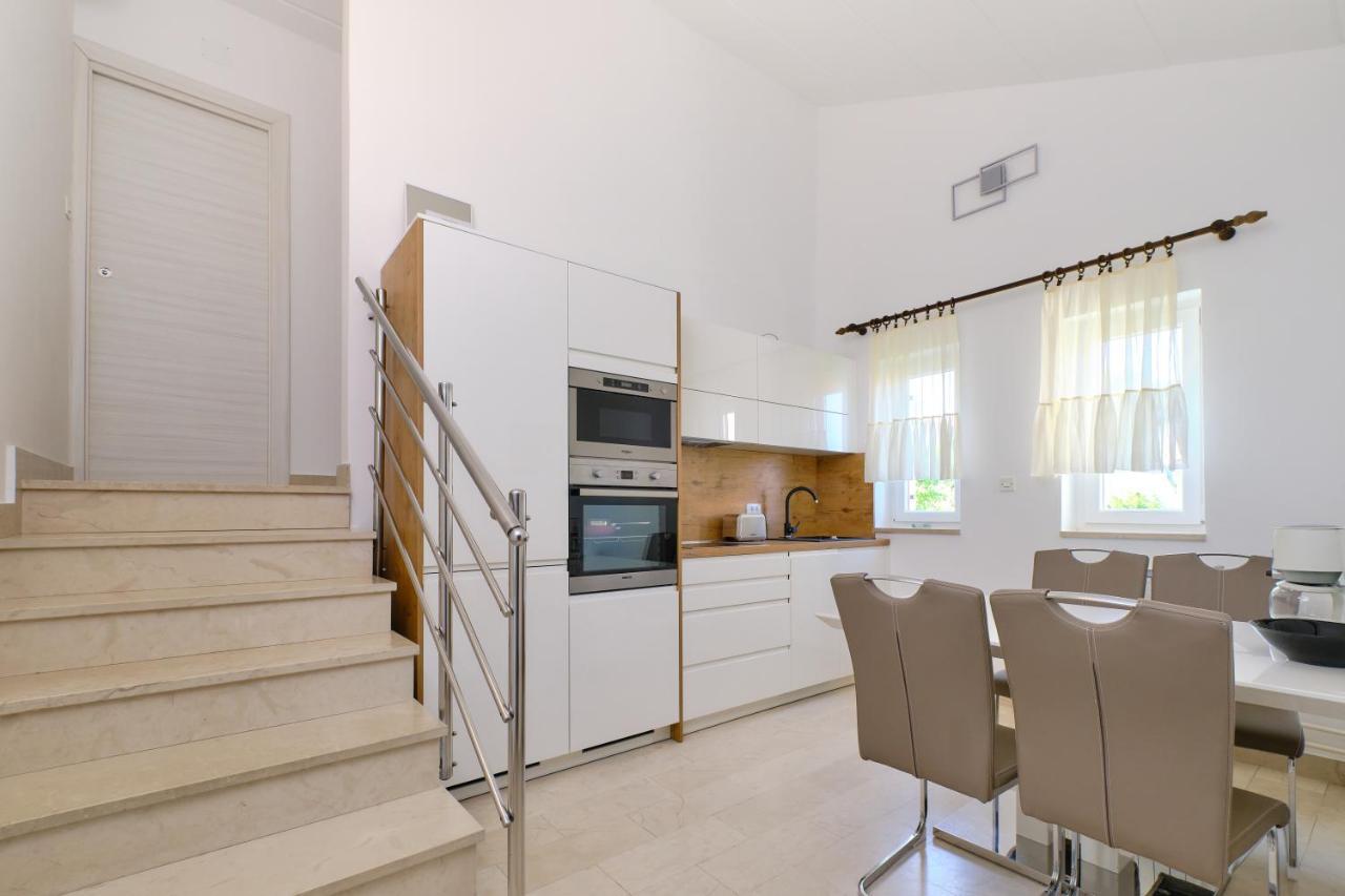 Leonida Mali Lošinj Exterior foto